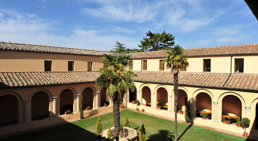 Chiostro Delle Monache Hostel Volterra – Toscana